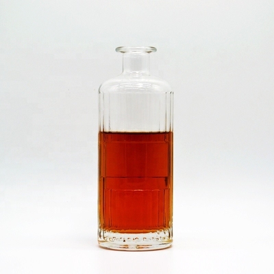 High Flint Glass Material Luxe Leeg Whisky Glasflessen met Cork en Decal Logo