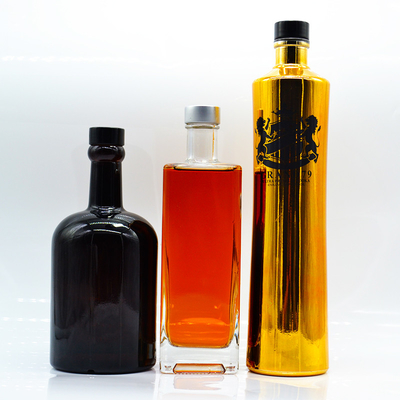 Op maat gemaakte 1000 ml 750 ml 700 ml 500 ml glazen fles voor drank Vodka Gin Whiskey CE Standard