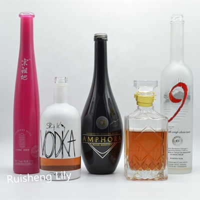 375 ml 700 ml 750 ml Vodka Whisky Liquor Glasfles met op maat gemaakte ontwerp en vorstoppervlak