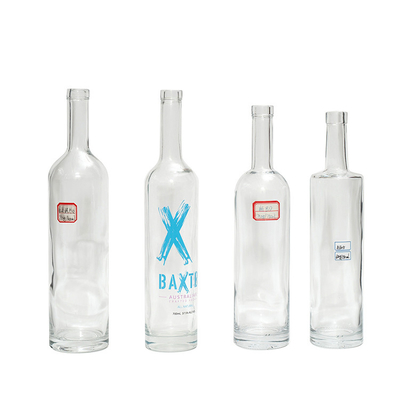 Super Flint Glas Materiaal Custom 700ml Liquor Wine Gin Whisky Vodka Spirits Glasfles met kurk deksel