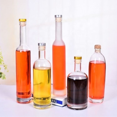 Whisky FOB en Luxury Custom Printing lege vierkant bevroren glazen flessen voor drank