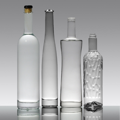 Aanvaardbaar Op maat gemaakte 500 ml 750 ml lege glasflessen voor mineraalwater