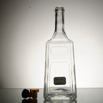 Super Flint Glas Materiaal Glas Vodka Brandy Rum Liquor Fles voor vrouwen Lichaamvorm
