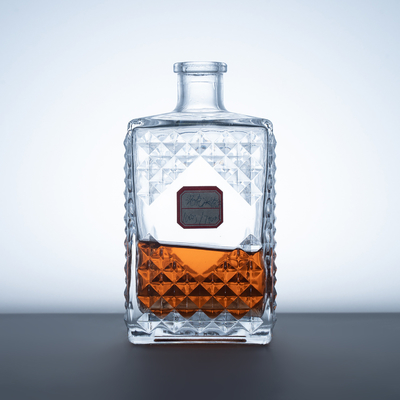 Persoonlijke Whisky Glasfles Capaciteit 500ml/1000ml/375ml Screen Printing Vierkante vorm
