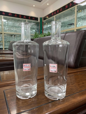 Super Flint Glass Custom Design 700 ml vierkant fles voor wodka of olijfolie