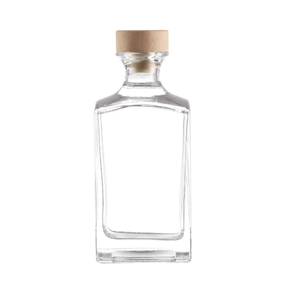 500 ml 700 ml 750 ml vierkante vodkafles in super flint glasmateriaal voor mineraalwater