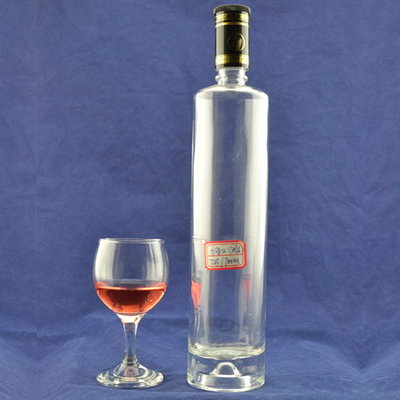 Kettingmateriaal Super Flint Materiaal 700 ml lege, heldere alcohol Rum Whisky Spirit Vodka Glasfles voor drank