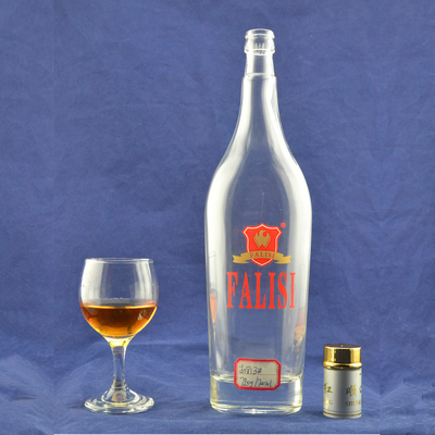 Kettingmateriaal Super Flint Materiaal 700 ml lege, heldere alcohol Rum Whisky Spirit Vodka Glasfles voor drank