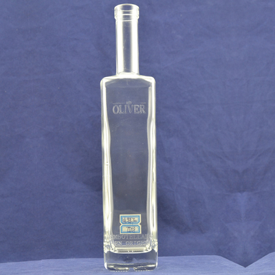 Kettingmateriaal Super Flint Materiaal 700 ml lege, heldere alcohol Rum Whisky Spirit Vodka Glasfles voor drank