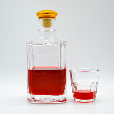 750 ml Brandy Whiskey Gin Glasfles met Super Flint materiaal en Customise Design