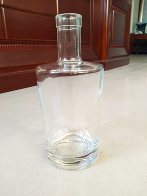 750 ml Brandy Whiskey Gin Glasfles met Super Flint materiaal en Customise Design