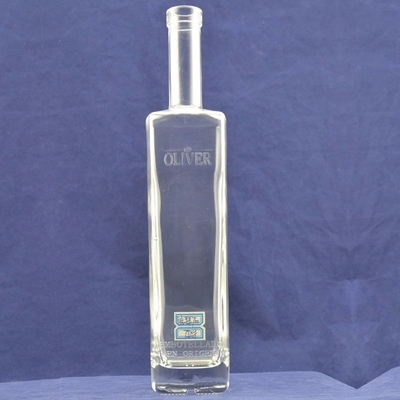 500 ml kraagmateriaal Glasfles voor gin Whisky Spirits Vodka Brandy Liquor FOB