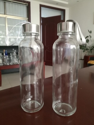 Industriële lege glazen waterfles Gratis monster voor de test
