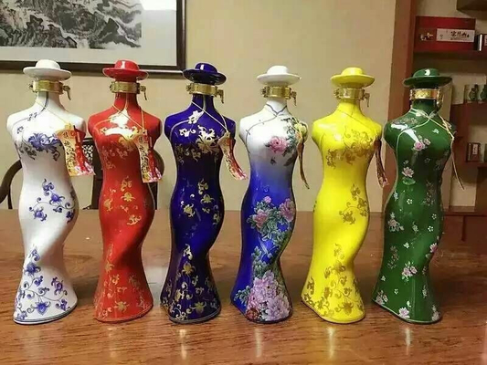 Gepersonaliseerd logo aanvaardbaar 750 ml vrouwelijke vorm vodka fles voor drank glasfles