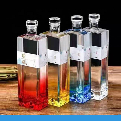 750 ml glazen fles voor drank Brandy Whiskey Vodka Gin Rum Vierkante vorm CNF