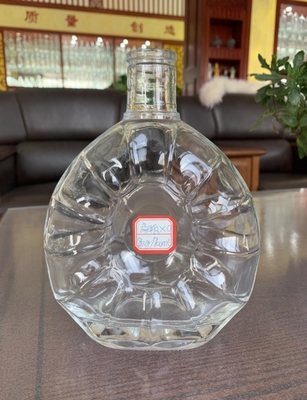 Custom 500ml 700ml 750ml lege drank wijn brandy glazen fles met glazen kurk voor wodka