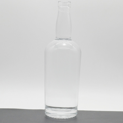 Super Flint Glass Whiskey Rum Gin Flessen met Custom Relief Carving Design en Houten Stopper