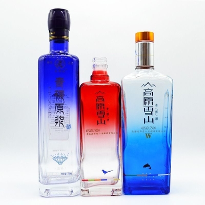 Op maat gemaakte heldere glasflessen voor tequila whisky brandy 750 ml 500 ml 1000 ml
