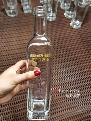 Privélabel Cylindrische lege hoge 550 ml 750 ml 780 ml 1L Decal fles voor alcohol