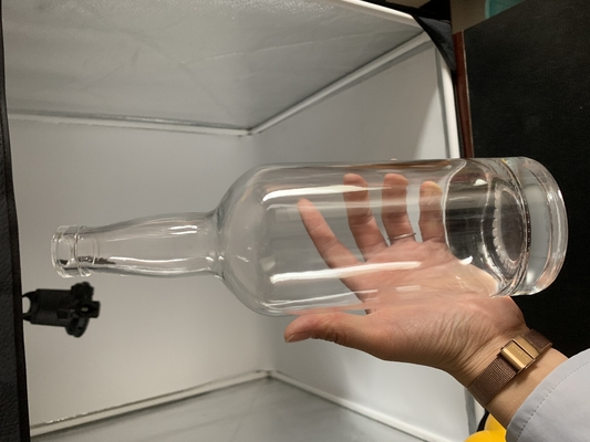 Elektroplatering Custom Design gegraveerde glazen fles voor wodka/brandy/whiskey 500 ml 700 ml