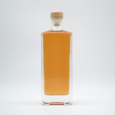 Gepersonaliseerde vierkant glazen drankfles voor gedistilleerde dranken Gin Tequila Vodka 750 ml/700 ml/500 ml