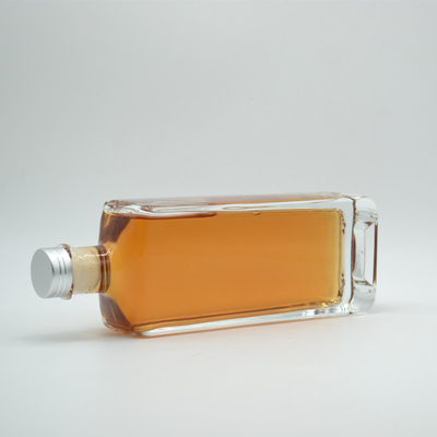 Gepersonaliseerde vierkant glazen drankfles voor gedistilleerde dranken Gin Tequila Vodka 750 ml/700 ml/500 ml