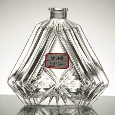 500 ml Frost Surface Handling Butterfly Shape Whiskey Glasfles voor Vodka Verpakking
