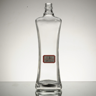 500 ml Frost Surface Handling Butterfly Shape Whiskey Glasfles voor Vodka Verpakking