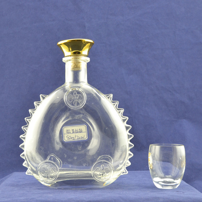 750 ml gitaarvormige glazen flessen voor brandy vodka wijn geverfde kleur en duurzaam