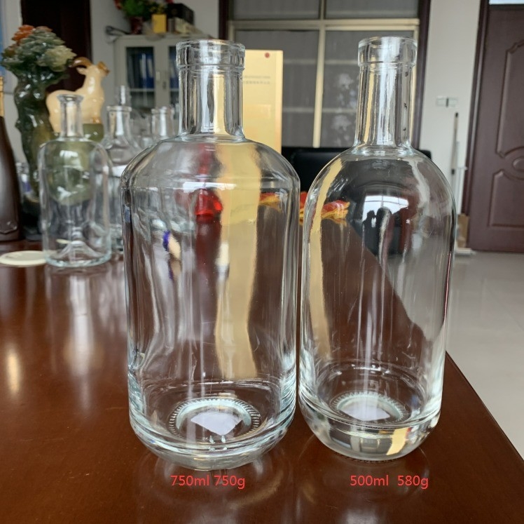 Leeg Whisky Alcohol Spirit Wine Gin Glas Vodka Fles 500 ml 700 ml 750 ml met CIF-voorwaarden
