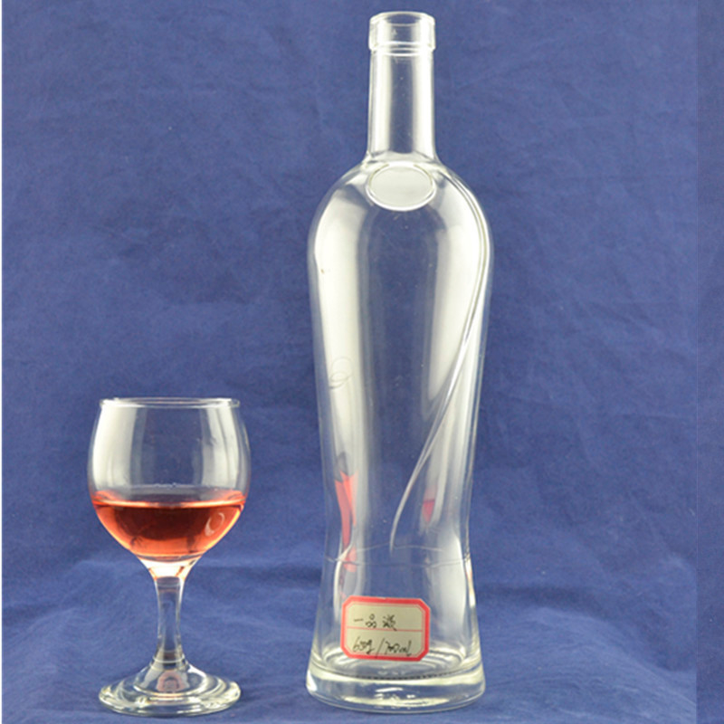 Kettingmateriaal Super Flint Materiaal 700 ml lege, heldere alcohol Rum Whisky Spirit Vodka Glasfles voor drank