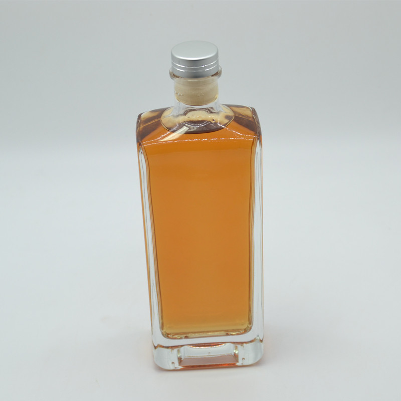 Hoog flint glasmateriaal 500 ml helder lege witte wodka glazen fles met kurk 750 ml
