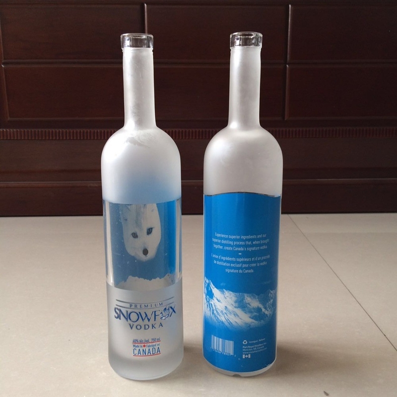 Decal Screen Printing Frosted Cork Vodka Flasje 500ml 750ml 1L Glasflasje voor Vodka