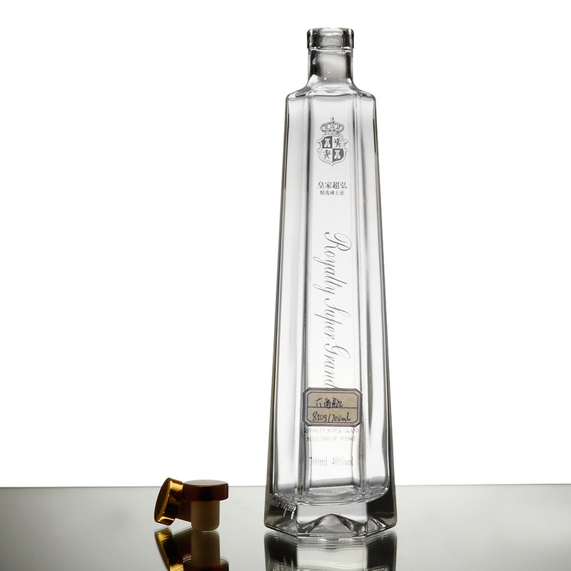 Super sieraad glasmateriaal Unieke polygon vorm Glasfles voor Spirit Gin Vodka Ideaal