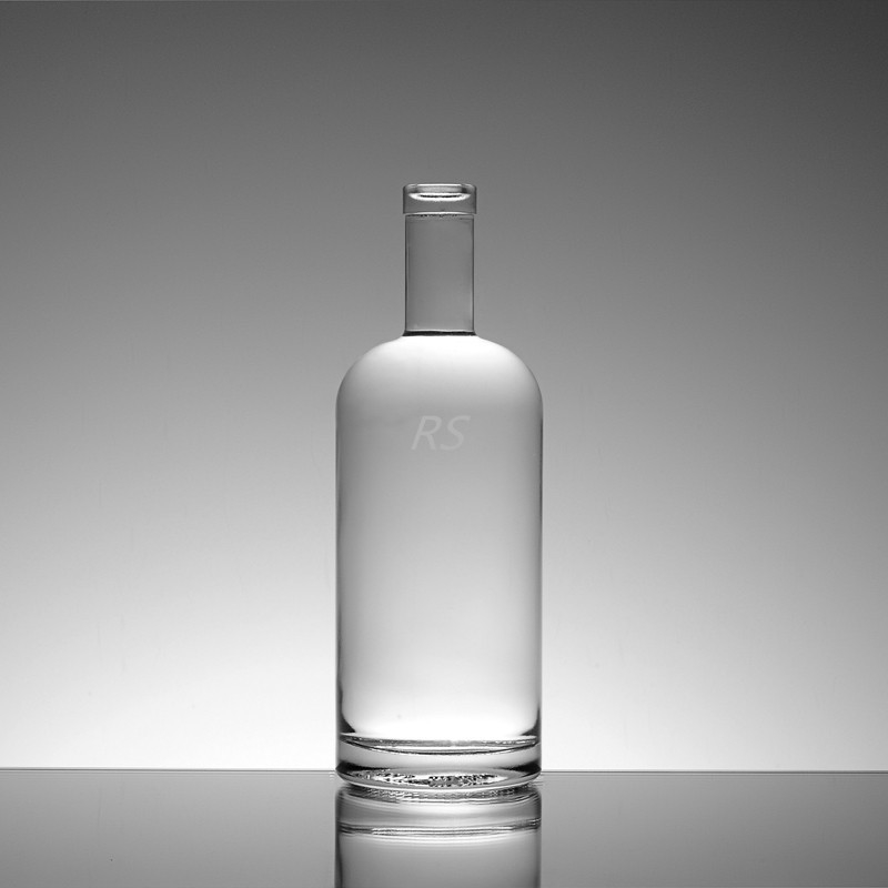 Glaskraag 750 ml Super Flint Rum lege drankfles voor het vervoer van dranken