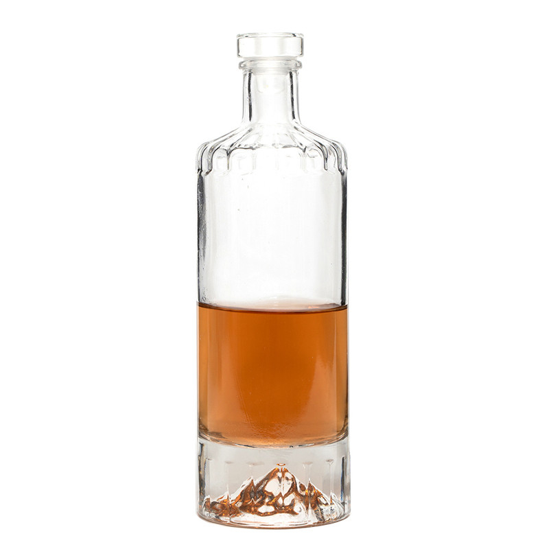 Custom Design 750 ml glazen drankfles met unieke vorm en Guala verzegeling type
