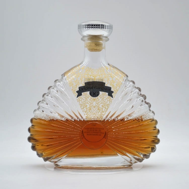 Super Flint Glass Whiskey Rum Gin Flessen met Custom Relief Carving Design en Houten Stopper